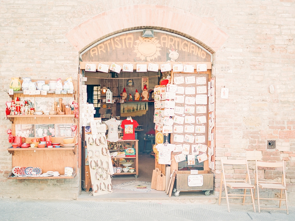 Artista Artigiano in San Gimignano, Italy | © The Globetrotter Collective - https://www.theglobetrottercollective.com