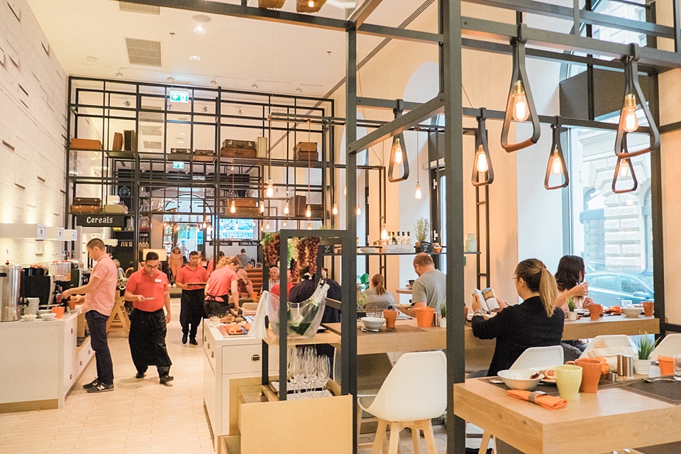 Hotel Moments Restaurant, Budapest, Hungary | © The Globetrotter Collective - https://www.theglobetrottercollective.com