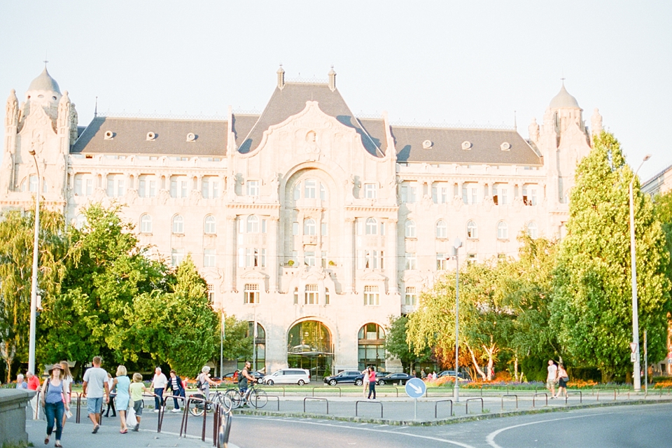 Four Seasons Gresham Palace Hotel, Budapest, Hungary | © The Globetrotter Collective - https://www.theglobetrottercollective.com