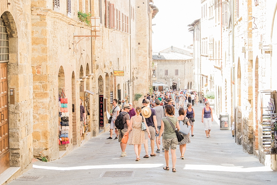 San Gimignano, Italy | © The Globetrotter Collective - https://www.theglobetrottercollective.com