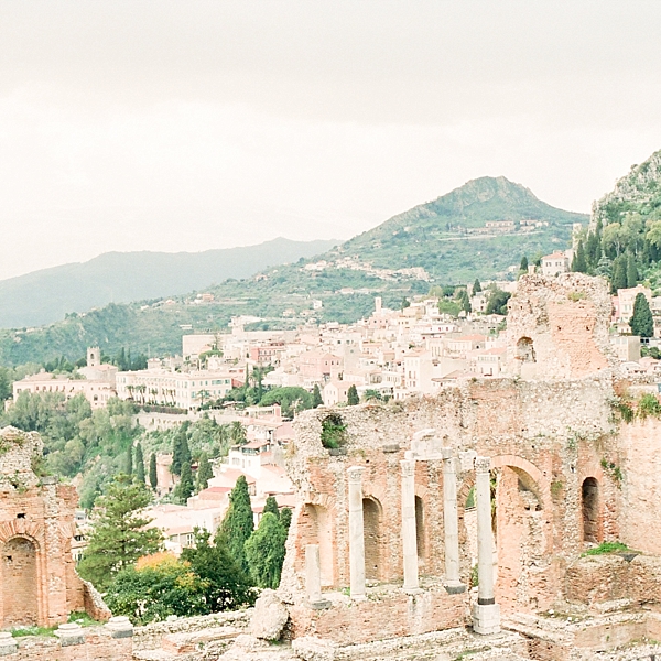 Greek Theatre, Sicily, Italy | © The Globetrotter Collective - https://www.theglobetrottercollective.com