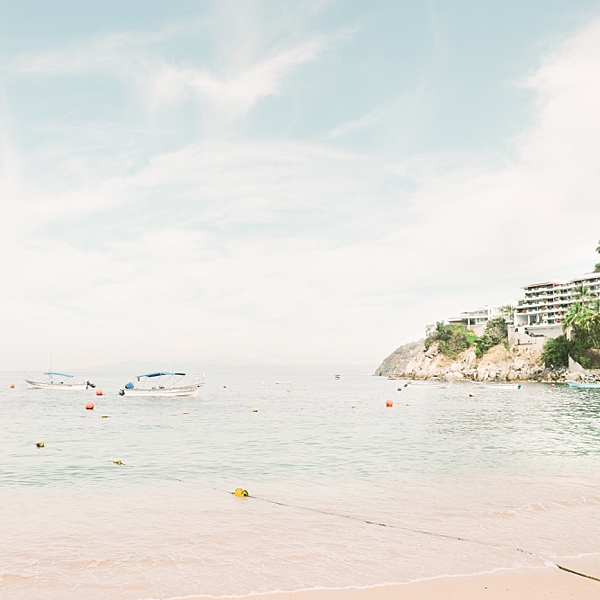 Misimaloya Bay, Puerto Vallarta, Mexico | © The Globetrotter Collective - https://www.theglobetrottercollective.com