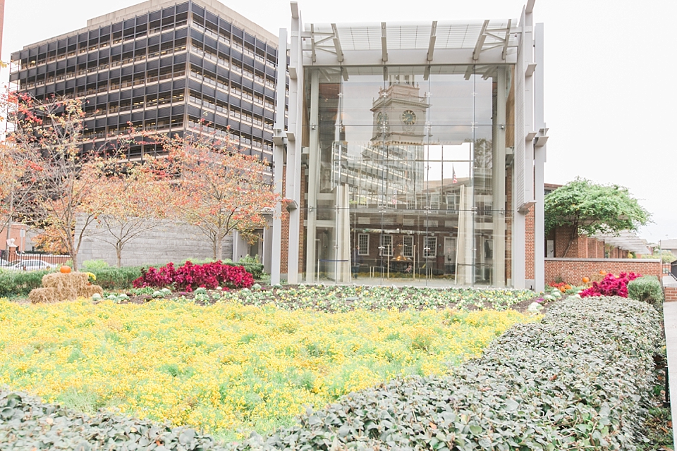 Liberty Bell and Independence Hall, Philadelphia, Pennsylvania, USA | © The Globetrotter Collective - https://www.theglobetrottercollective.com