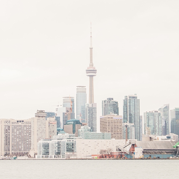 Toronto Skyline, Canada | © The Globetrotter Collective - https://www.theglobetrottercollective.com