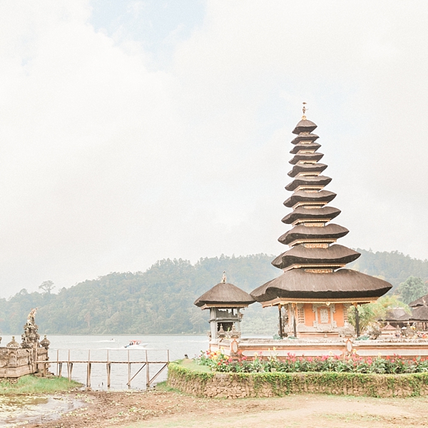 Ulun Danu Bratan Temple, Bali, Indonesia | © The Globetrotter Collective - https://www.theglobetrottercollective.com