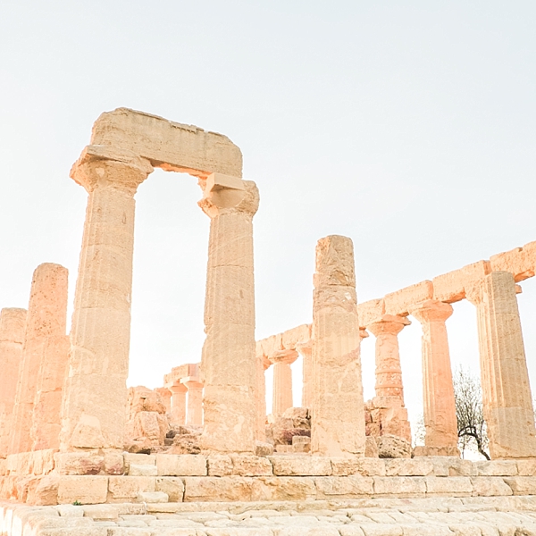 Valley of the Temple, Agrigento, Italy | © The Globetrotter Collective - https://www.theglobetrottercollective.com