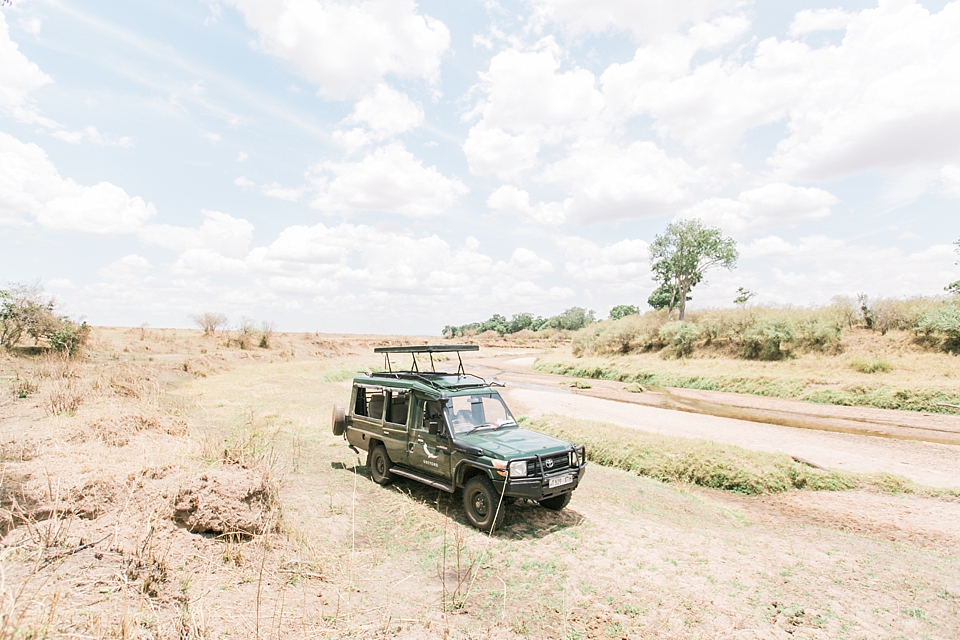 Serengeti Safari Game Drive, Tanzania | © The Globetrotter Collective - https://www.theglobetrottercollective.com