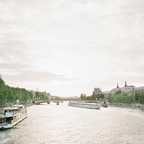 Sunset on the Seine, Paris, France | © The Globetrotter Collective - https://www.theglobetrottercollective.com
