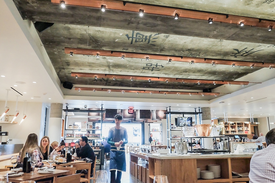 China Live SF Market Restaurant, Seating Area